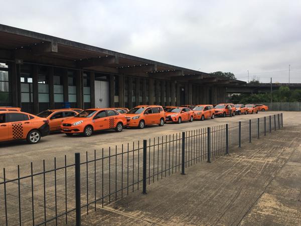 
          ""<br>
          November 11, 2024<br>
          iPhone SE (1st generation)<br>
          83/20 mm, f/11/5, 1/493 s, ISO25
          