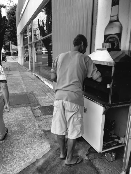 
          ""<br>
          November 09, 2024<br>
          iPhone SE (1st generation)<br>
          83/20 mm, f/11/5, 1/478 s, ISO25
          